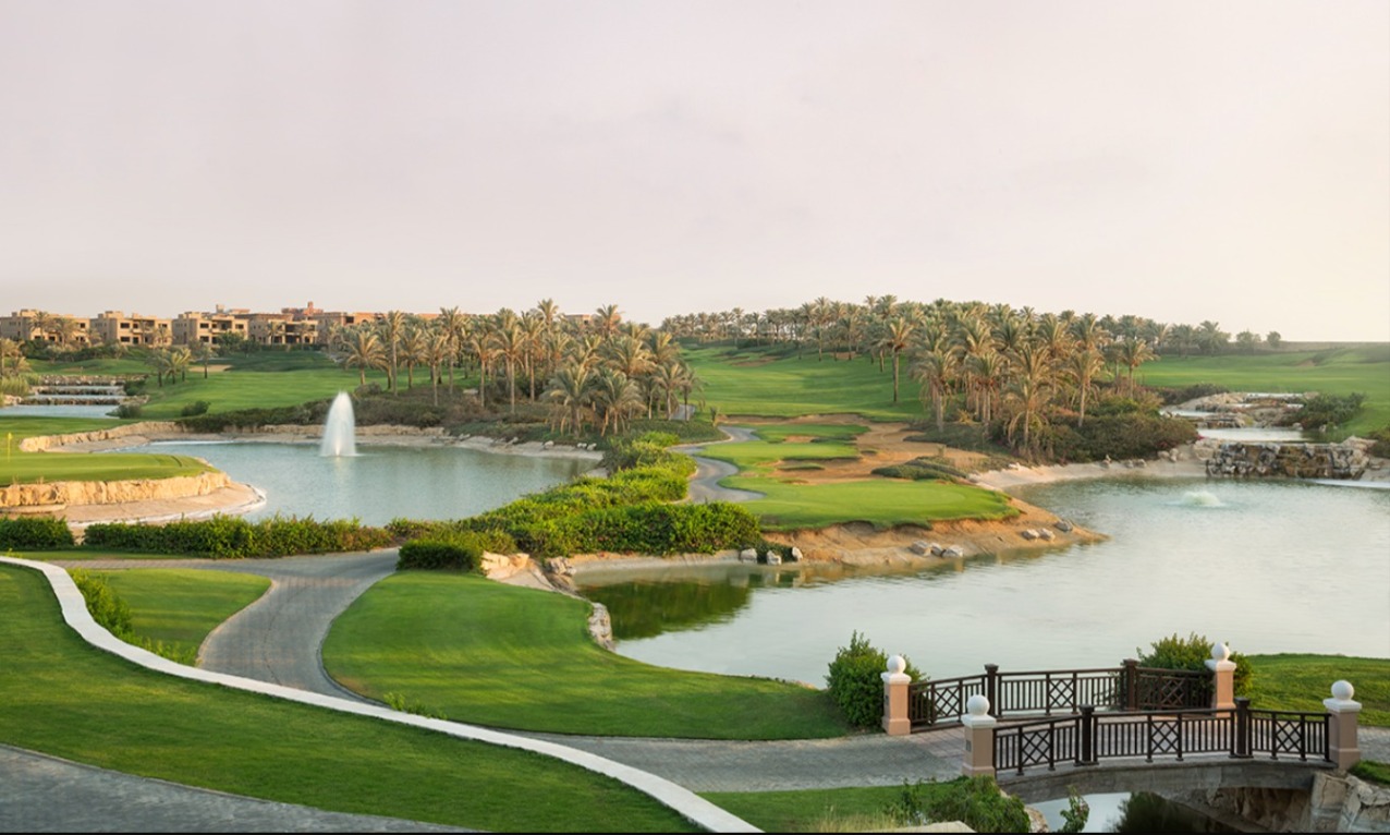 Katameya Dunes compound