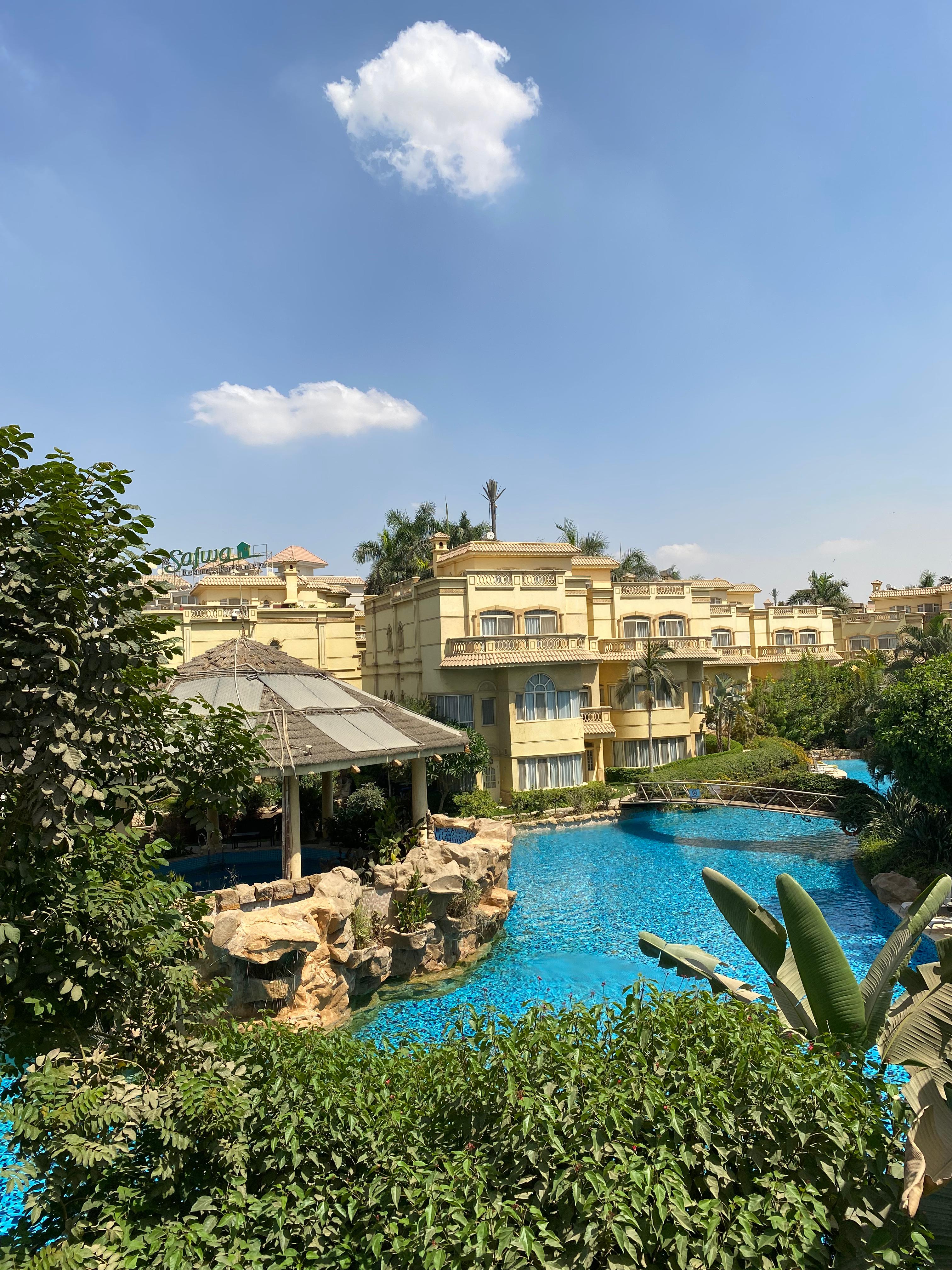 3 Bedroom apartment pool view 